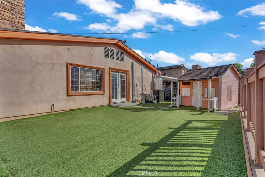 1324 E Turmont Street, Carson, California 90746 home-pic-47